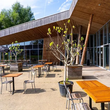 Forest-view Mansion, Hainaut * Antoing